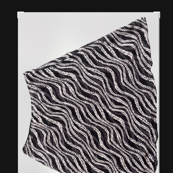 BEA CLASSICS - BLACK SKIRT SIZE PL (PETITE MEDIUM) - Picture 9 of 9